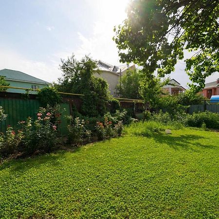 Guest House On Maksimova 9 Almatı Dış mekan fotoğraf