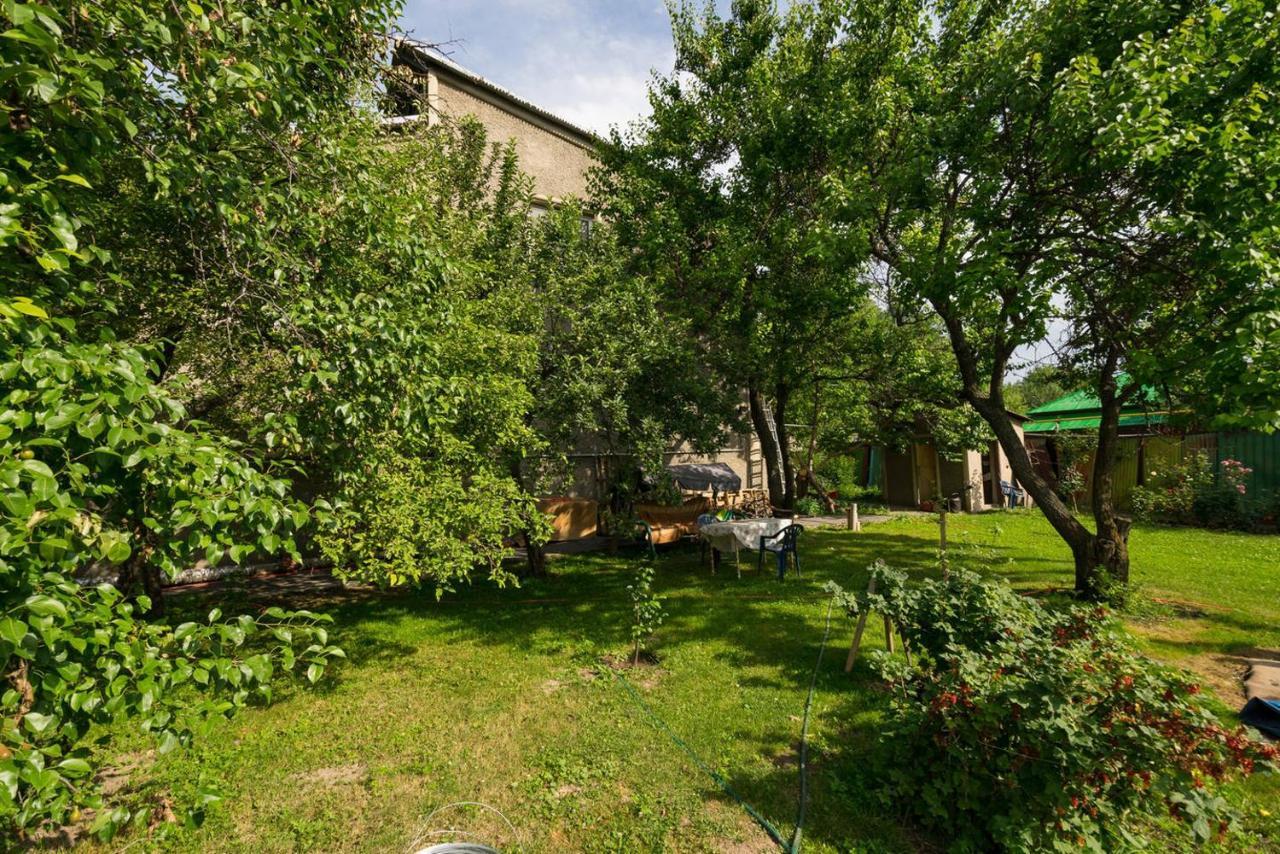 Guest House On Maksimova 9 Almatı Dış mekan fotoğraf
