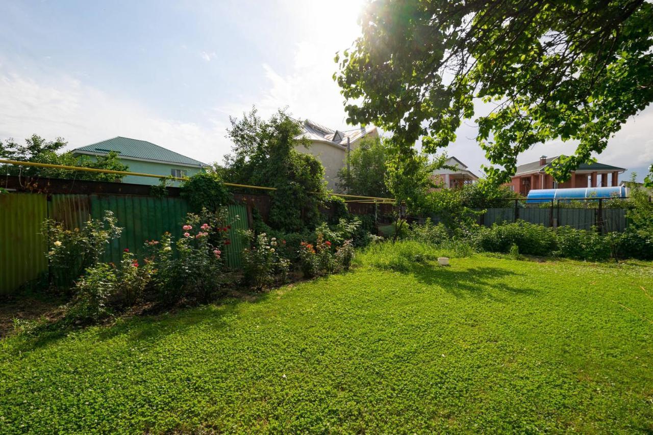 Guest House On Maksimova 9 Almatı Dış mekan fotoğraf
