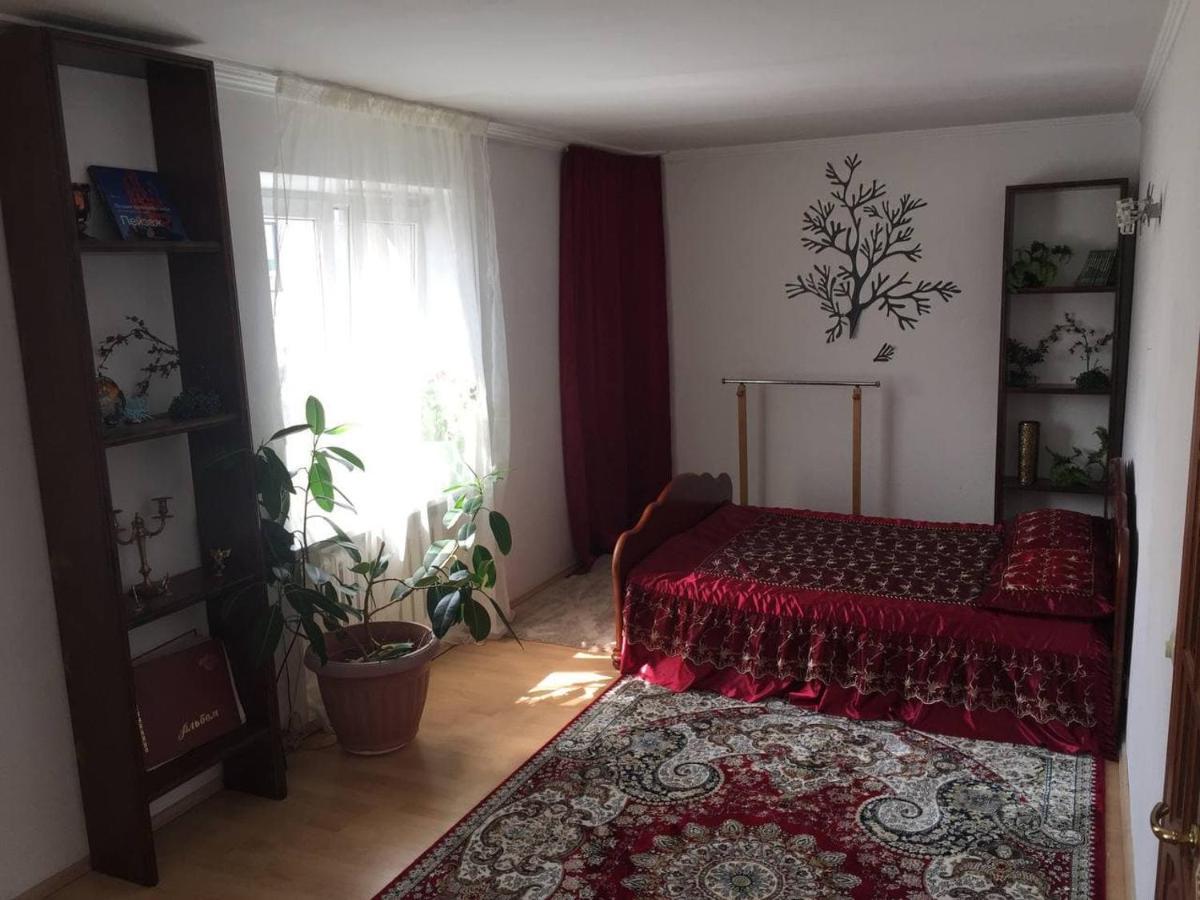 Guest House On Maksimova 9 Almatı Dış mekan fotoğraf