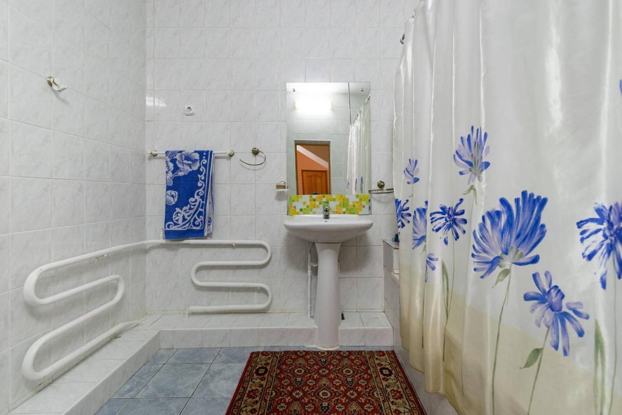 Guest House On Maksimova 9 Almatı Dış mekan fotoğraf
